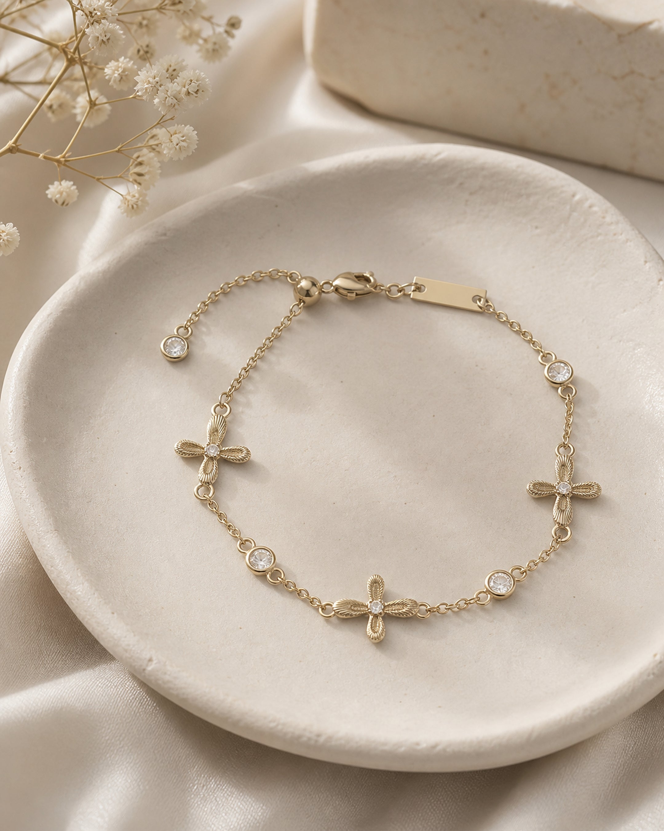 Dear Luma Crosswind Bracelet view 2