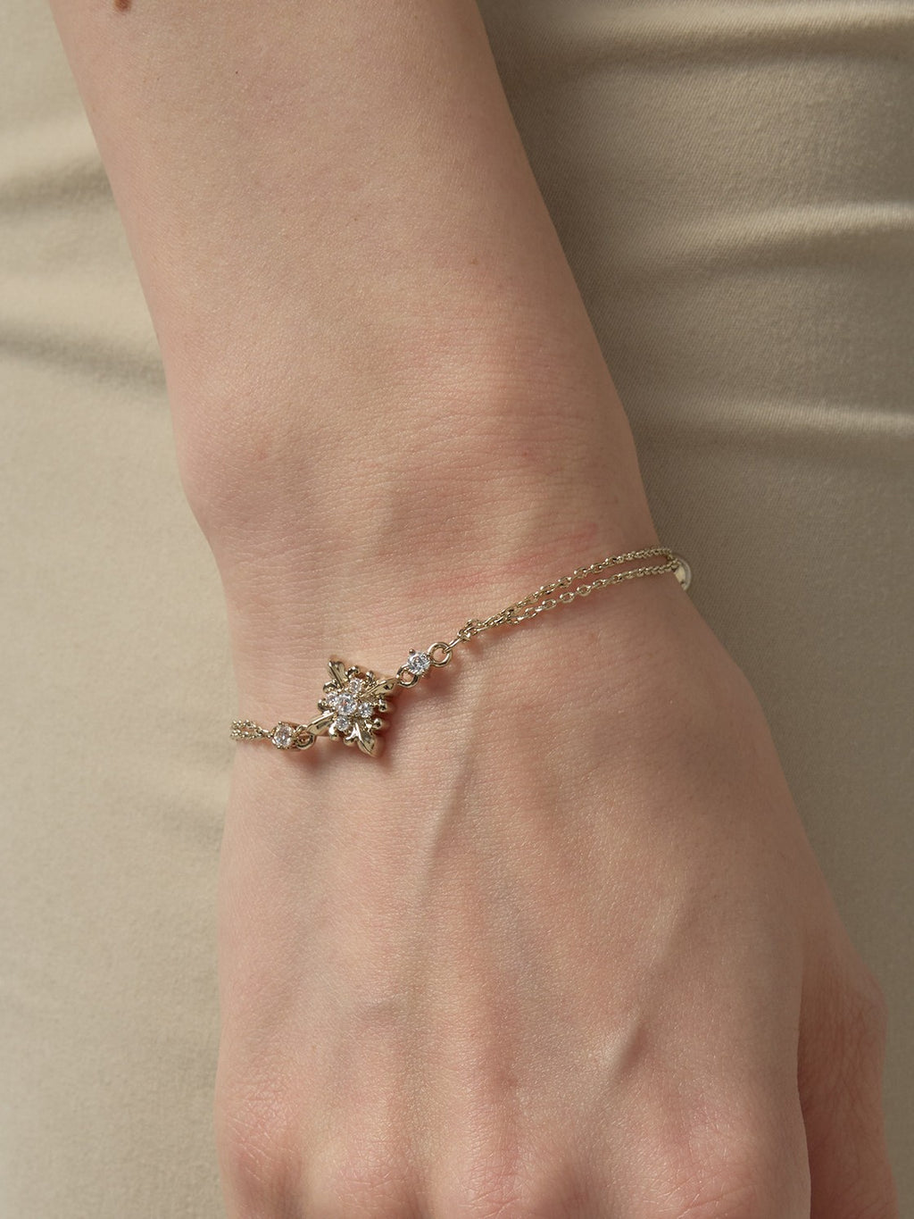 Dear Luma Iris Constellation Bracelet - Single Bloom view 6
