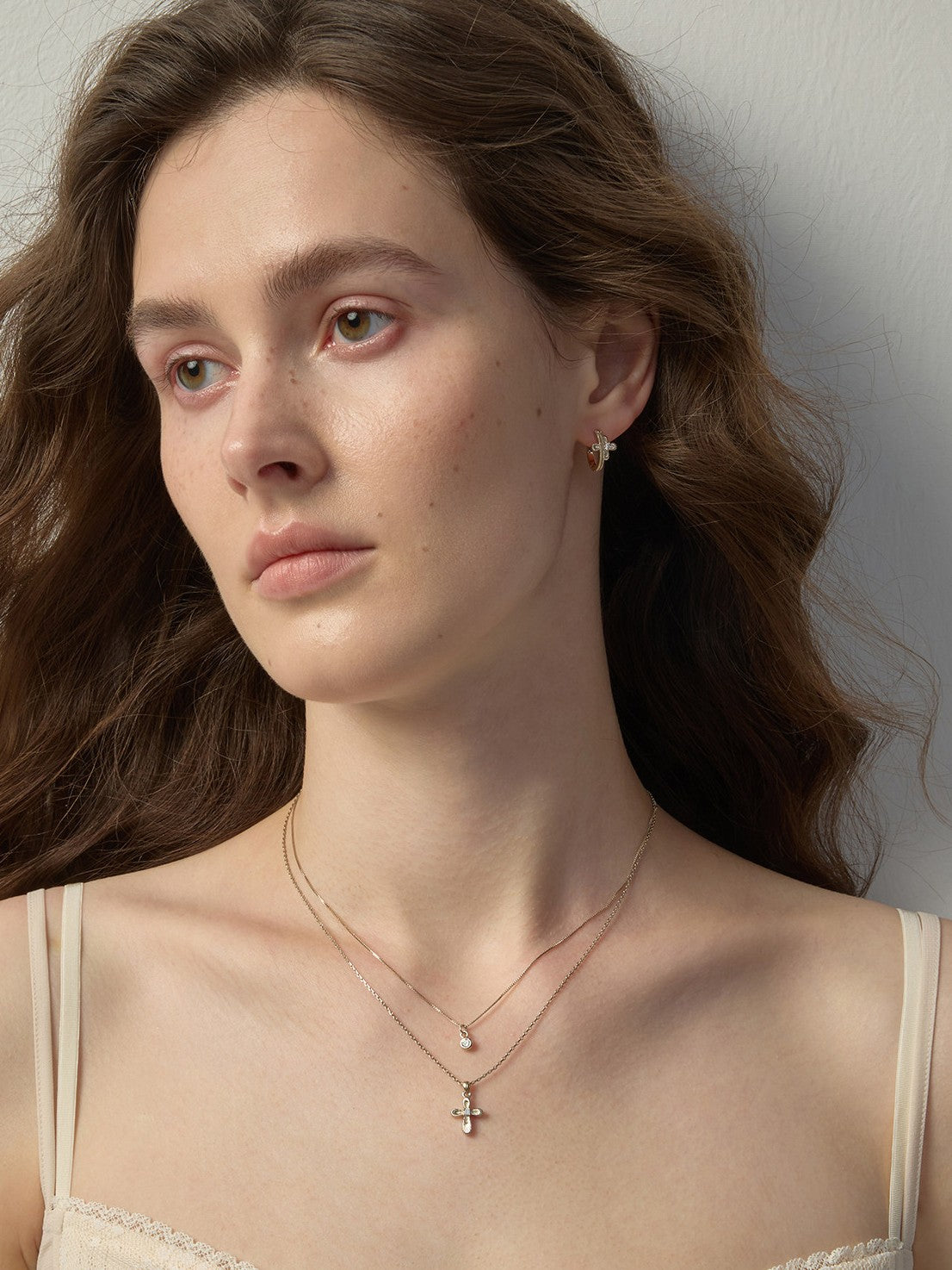 Dear Luma N012 gold layered necklace model portrait