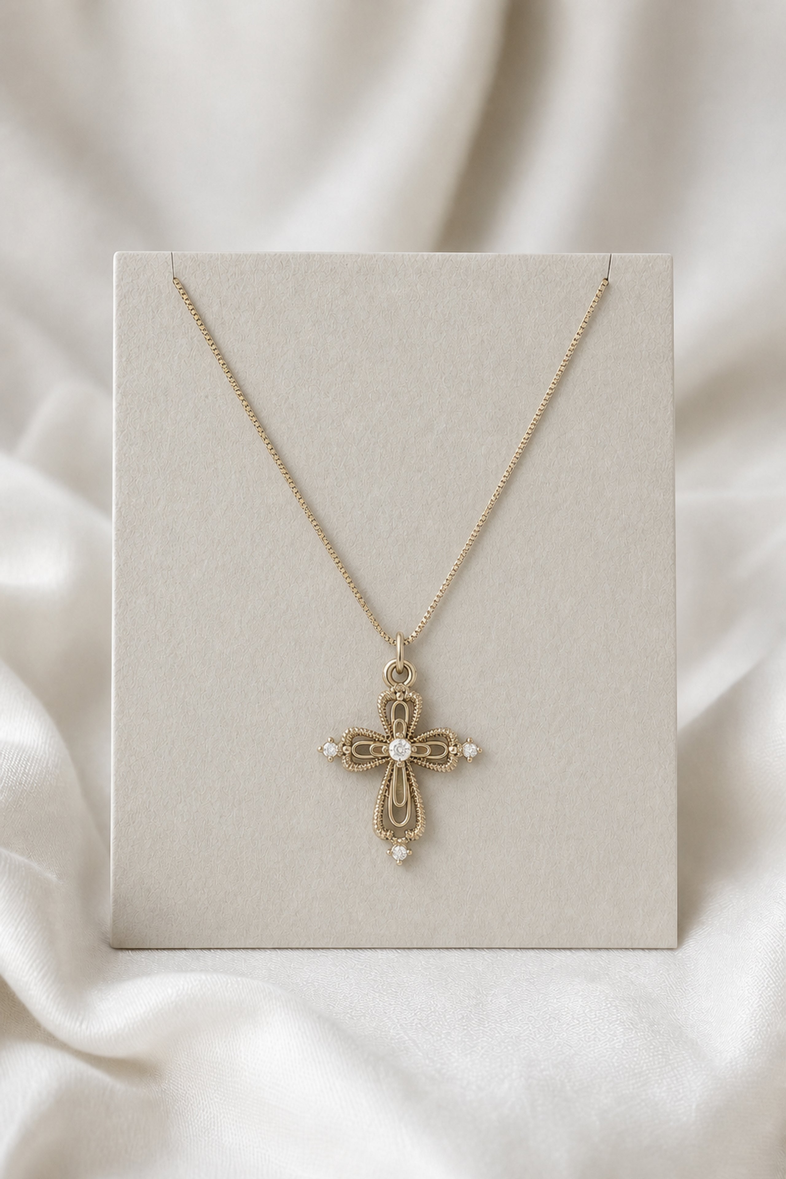 Dear Luma N013 lace cross necklace packaging image
