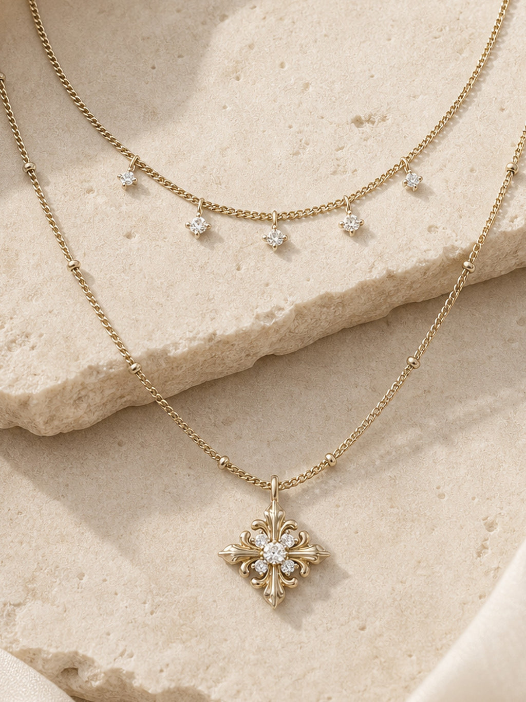 Dear Luma N022 gold iris layered necklace cover