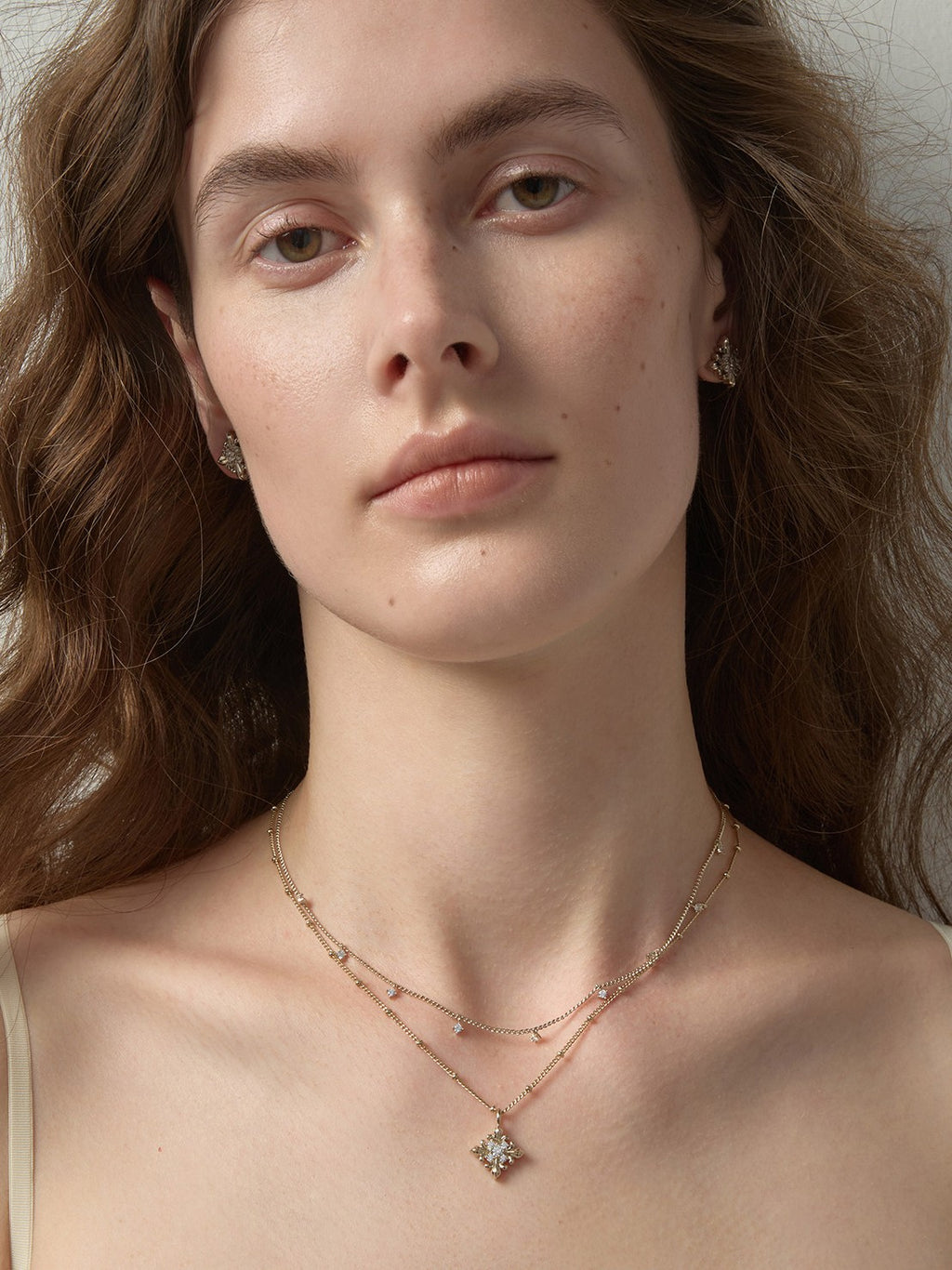 Dear Luma N022 gold iris layered necklace detail closeup