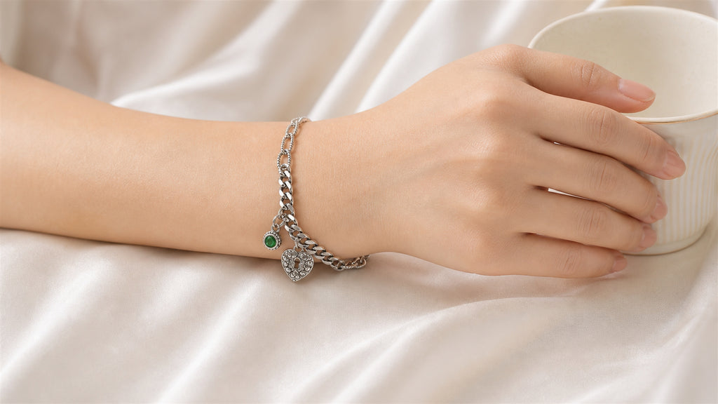 B001 jewellery image