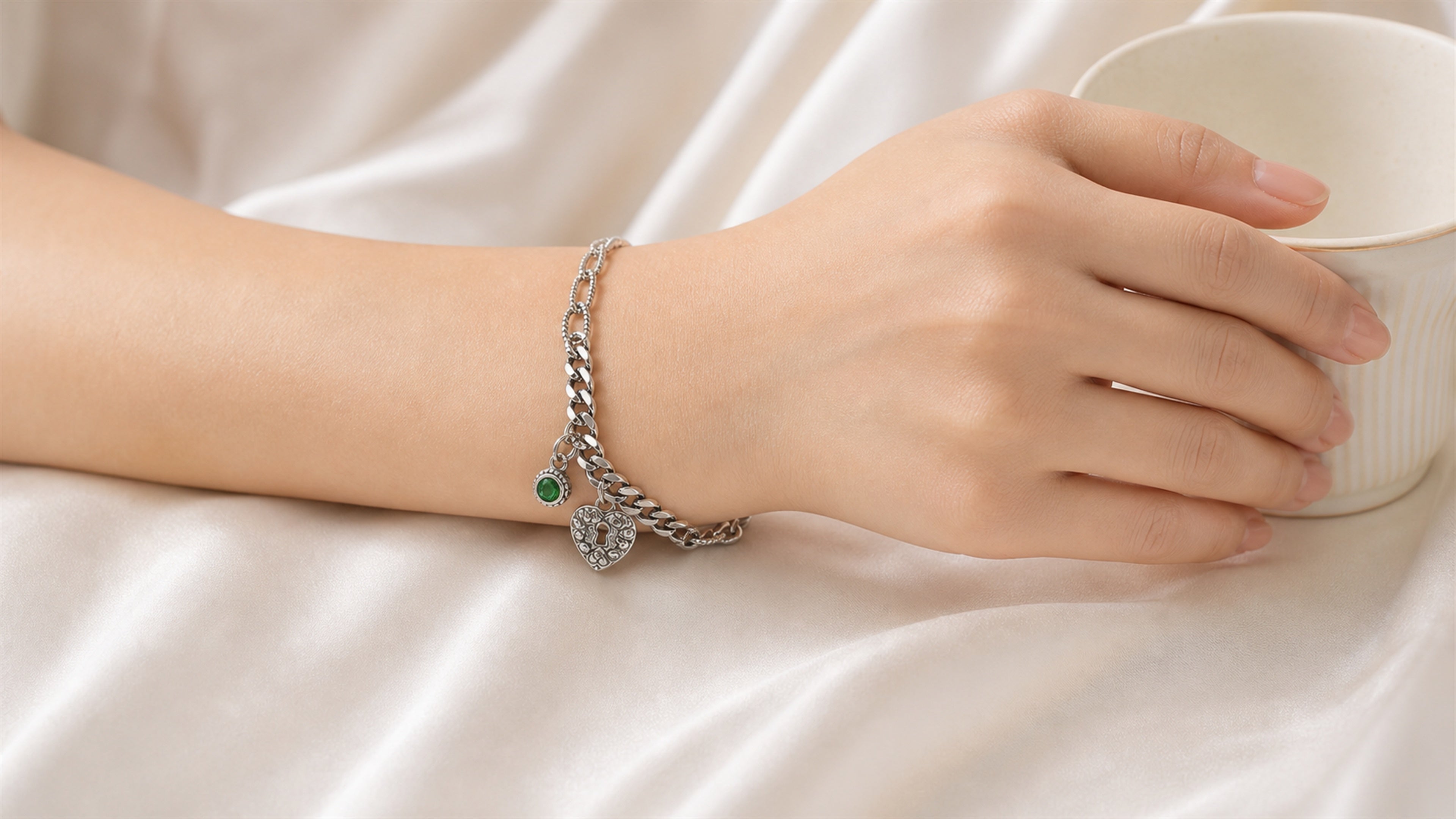 B001 jewellery image