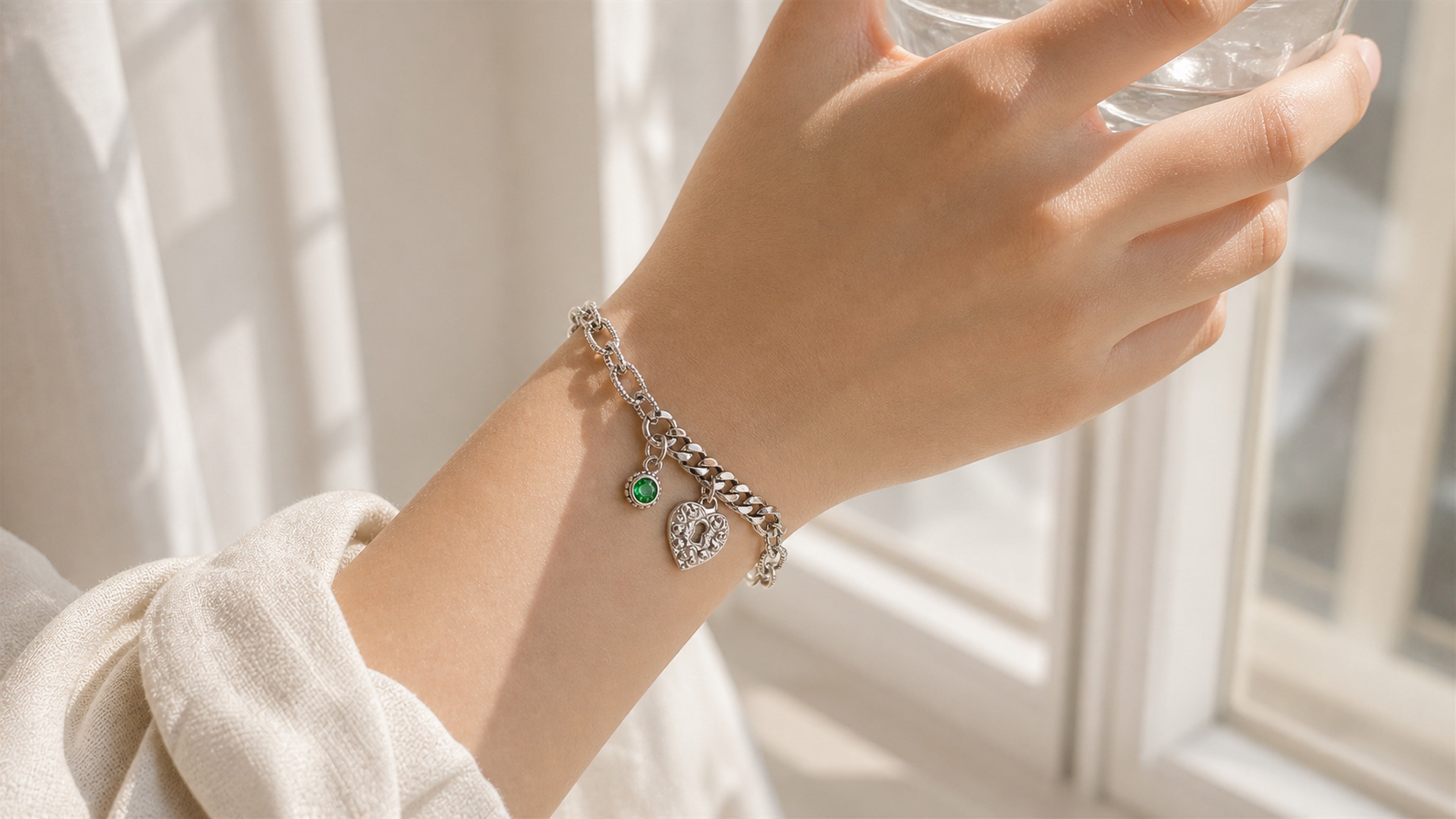 B001 jewellery image