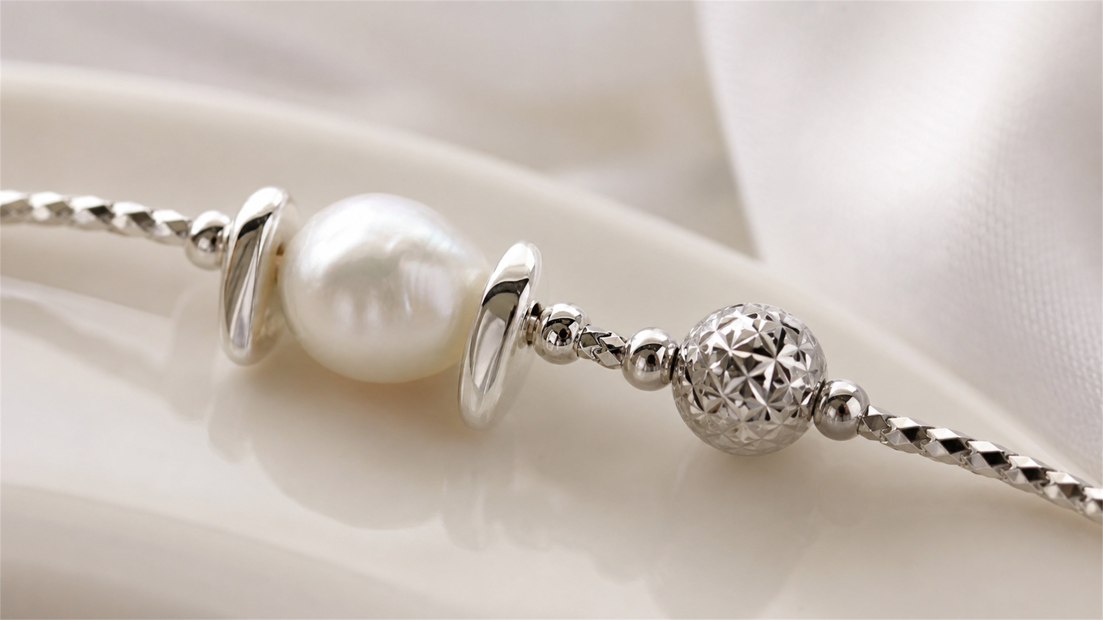 B002 jewellery image