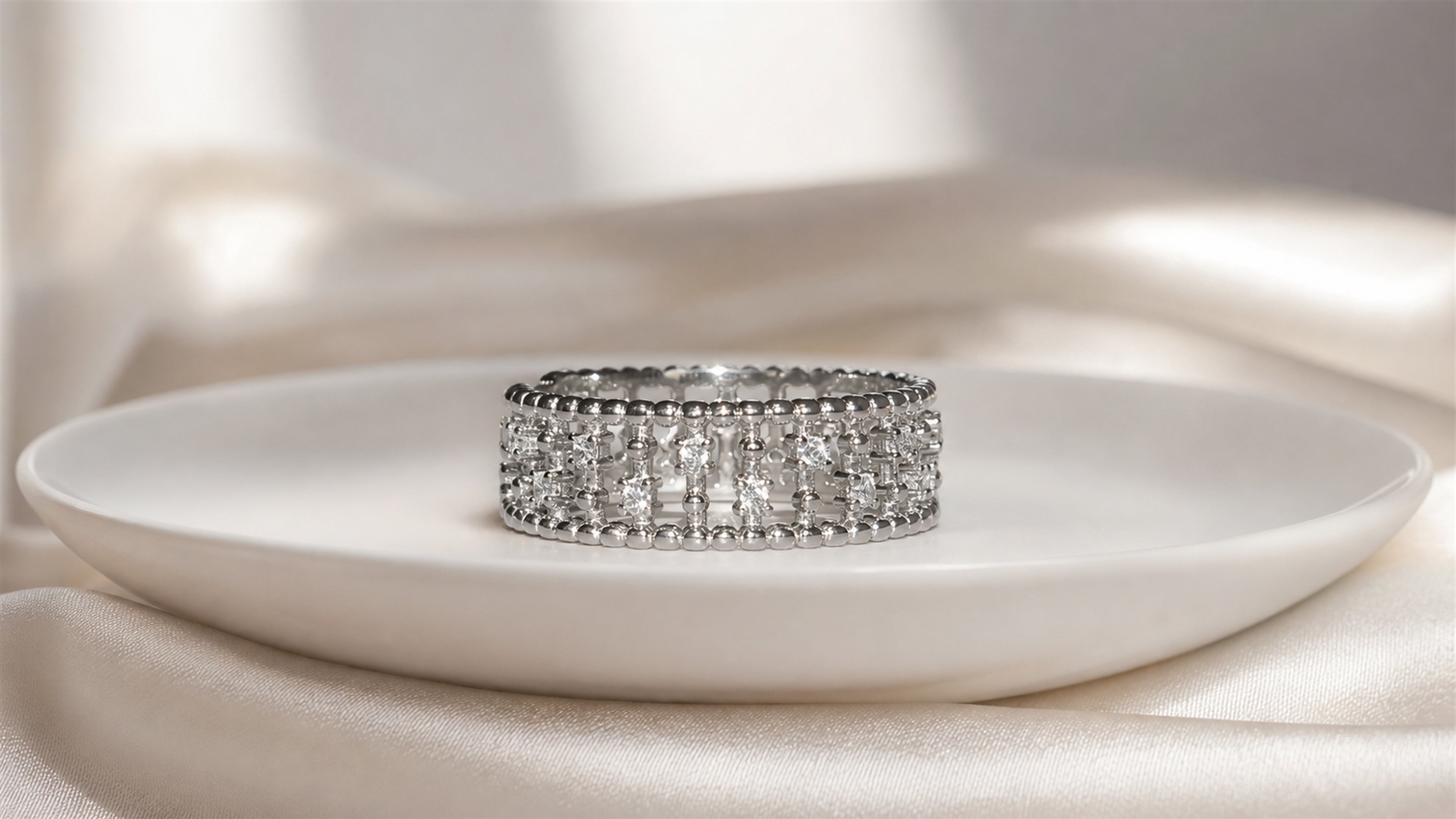 R001 jewellery image