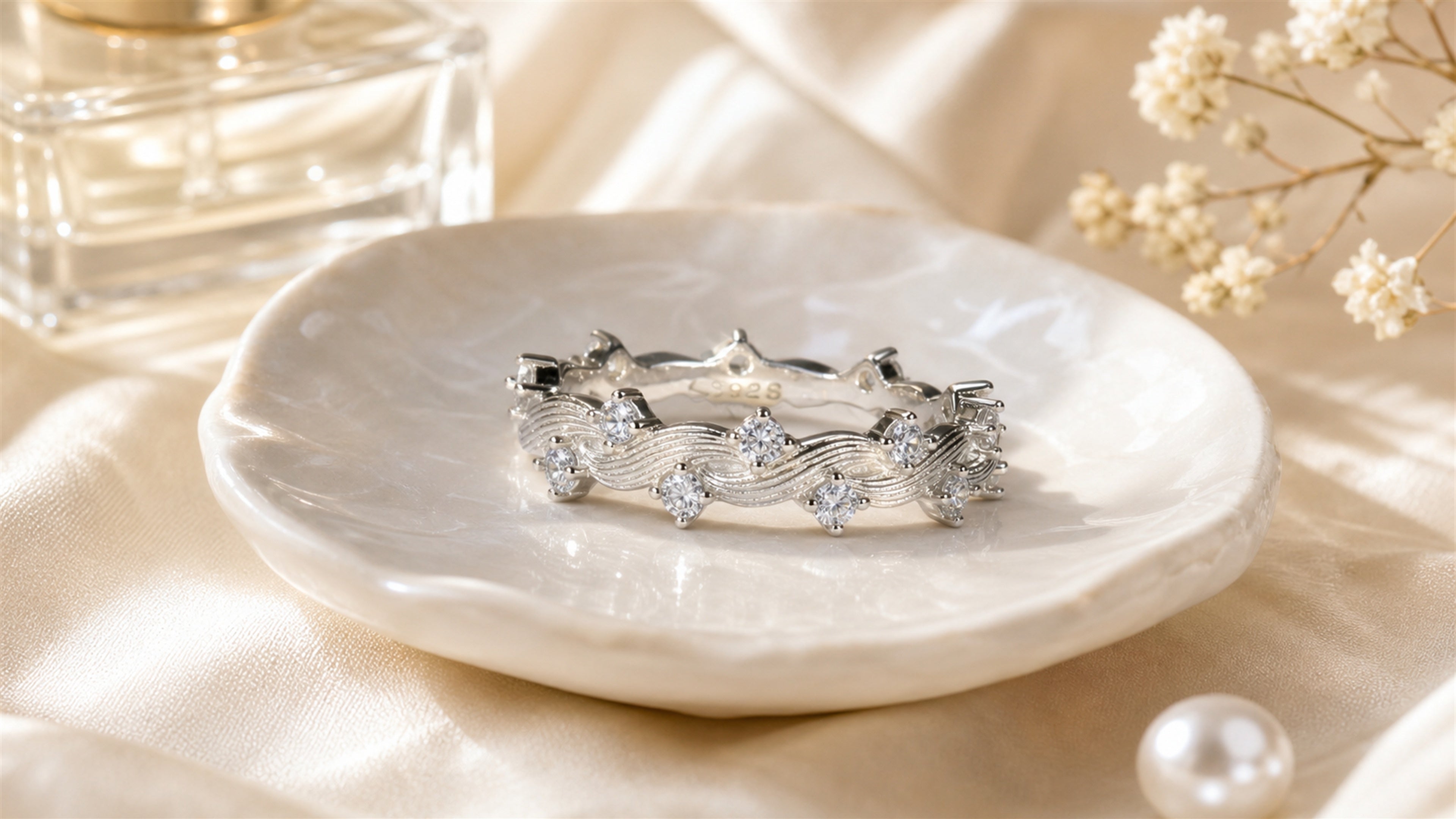 R003 jewellery image